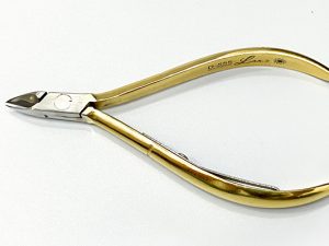Kềm cắt móng